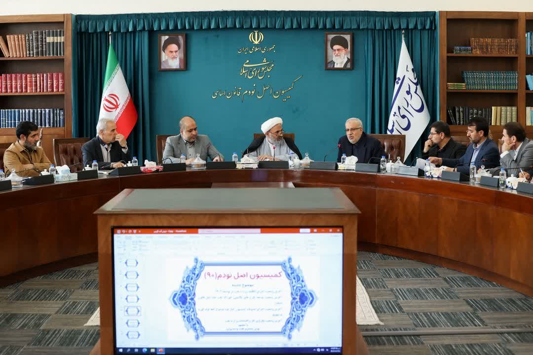  وضعیت ناترازی حوزه انرژی در کشور تا شرایط مطلوب فاصله زیادی دارد/ وزارت نفت به تکلیف قانونی خود در پرداخت جریمه‌ها عمل کند