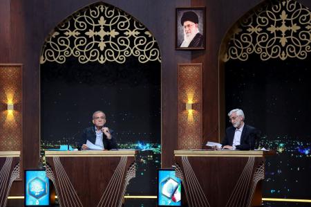 دولت سوم روحانی در وضعیت آچمز