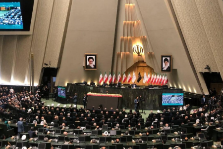 حرکت بر مدار سیاست خارجی انقلابی حرکت بر مدار سیاست خارجی انقلابی