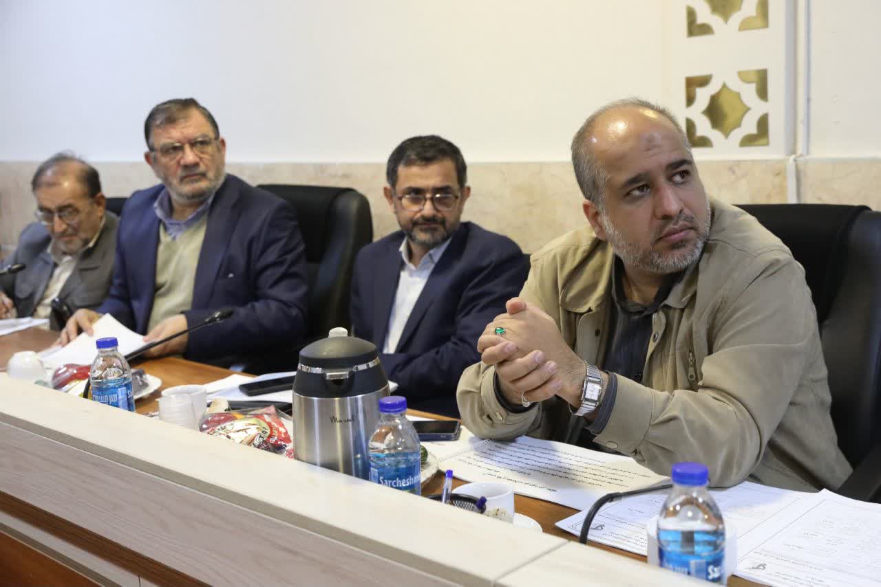 گزارش تصویری| بازدید میدانی جمعی از نمایندگان تهران از محله شهید صفارهرندی