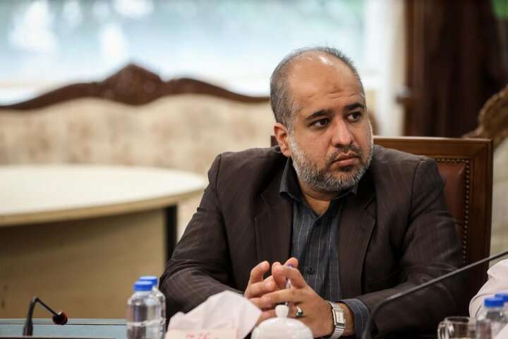 مگر کار ما در جمهوری اسلامی دلالی طلا است که خیالمان راحت باشد؟/ اگر استیضاح سیاسی بود حتما باید از وزارتخانههای دیگر شروع میکردیم مگر کار ما در جمهوری اسلامی دلالی طلا است که خیالمان راحت باشد؟/ اگر استیضاح سیاسی بود حتما باید از وزارتخانههای دیگر شروع میکردیم