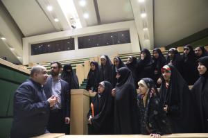 گزارش تصویری| دیدار با دانش‌آموزان دبیرستان دخترانه دولتی رضویه مشهد