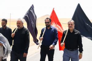 گزارش تصویری| حضور اعضای کمیسیون اصل ۹۰ و فراکسیون قرآن و زیارت مجلس در مسیر پیاده‌روی زائران حرم رضوی