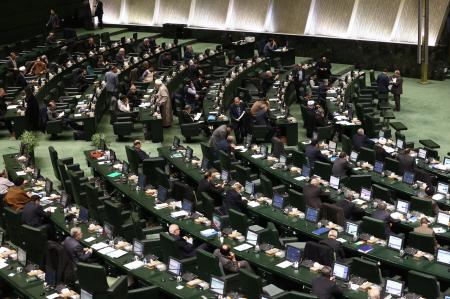 نامه نمایندگان به رییس جمهور در خصوص کارشکنی وزارت بهداشت در افزایش ظرفیت پزشکی و دندانپزشکی