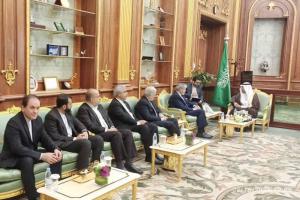  گزارش تصویری| دیدار هیأت پارلمانی ایران با مقامات عربستان در ریاض