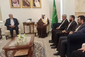  گزارش تصویری| دیدار هیأت پارلمانی ایران با مقامات عربستان در ریاض