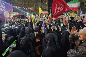 اجتماع مردمی میدان نبوت تهران