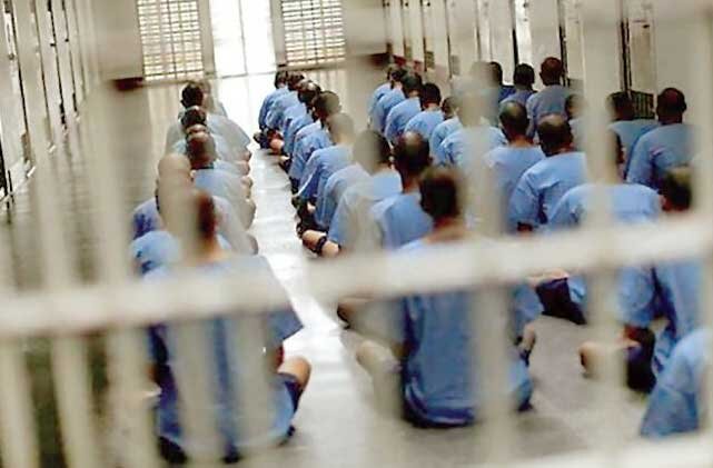 ارائه پیشنهاد تأسیس صندوق کمک به زندانیان نیازمند
